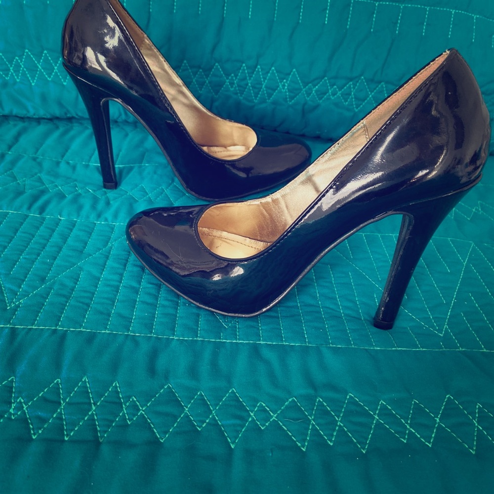 Steve Madden Black Stilettos